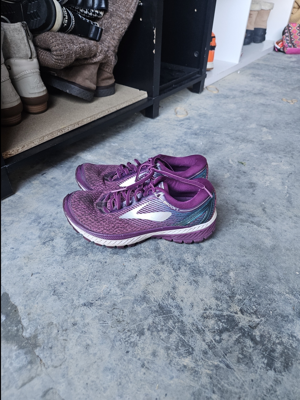 Brooks Adrenaline GTS Women's Running Shoes Purple Size 7.5 Medium Athletic Snea
